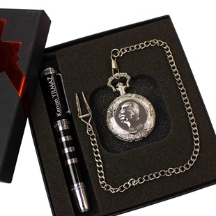 İsme Özel Atatürk Temalı Köstekli Saat ve Kalem Seti Tasarım Kutulu M3