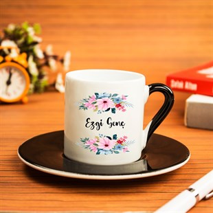 İsme Özel Çiçek Desenli Türk Kahvesi Fincanı Seti Siyah Renk Detaylı