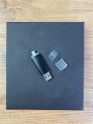İsme Özel El Feneri USB Bellek ve Roller Kalem Seti Tasarım Kutulu
